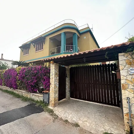 Casa Vacanza Mondello-3